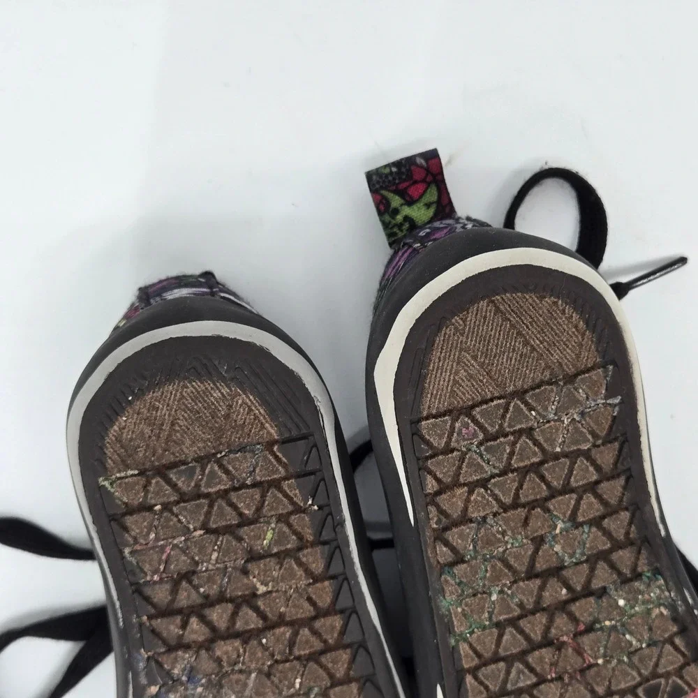 Natural Steps Trimfoot Co Comic Strip Dinosaur‎ Canvas Low Top Sneakers 8M